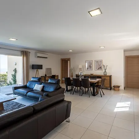 Acula Holiday home *